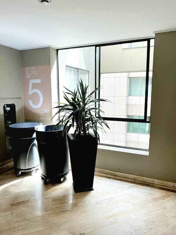 Acogedor Apartasuite Cerca Al Parque De La 93 Bogotá Exteriér fotografie